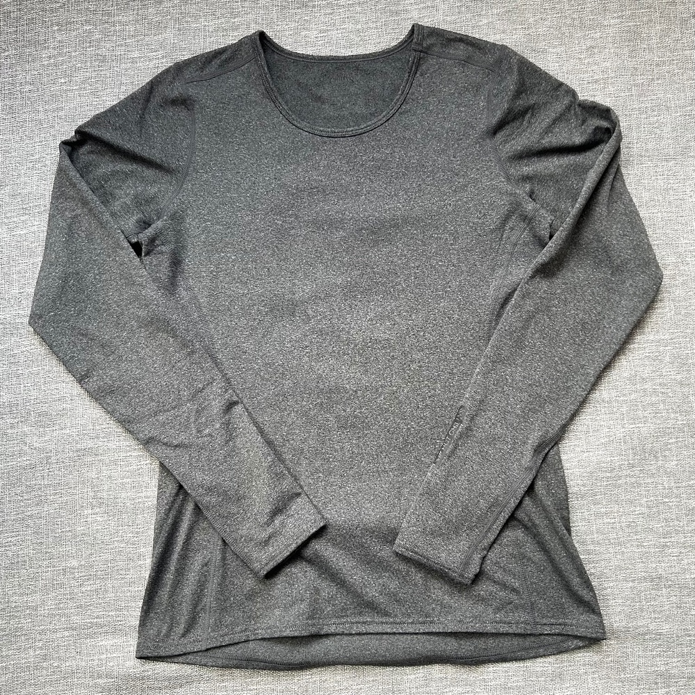 Hot Chillys‎ Women's Micro-Elite Chamois Crewneck Top - Dark Grey - Large